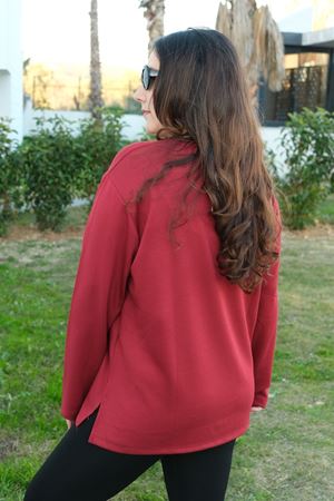 RENKTE BORDO YAPRAK TAŞ İŞLEMELİ TASARIM BLUZ