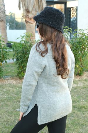 RENKTE V YAKA GRİ KAZAK