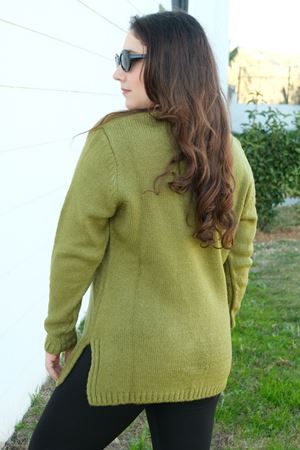 RENKTE V YAKA FISTIK YEŞİLİ TRİKO KAZAK