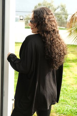 RENKTE CEPLİ KİLO GİZLEYEN BÜYÜK BEDEN SİYAH BLUZ&TUNİK