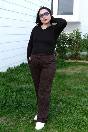 RENKTE BÜYÜK BEDEN TAŞLI MODAL KAHVERENGİ EŞOFMAN ALTI