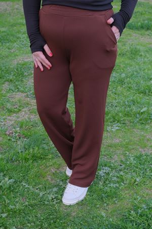 RENKTE TOPARLAYICI YÜKSEK BEL KOYU KAHVERENGİ PANTOLON