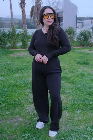 RENKTE TOPARLAYICI BÜYÜK BEDEN SİYAH PALAZZO PANTOLON