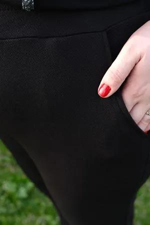 RENKTE DUBLE PAÇA CEPLİ SİYAH ESNEK PANTOLON