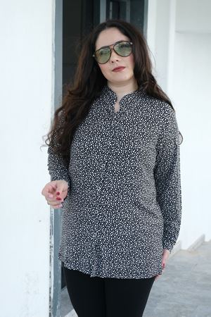 RENKTE BÜYÜK BEDEN DESENLİ DÜĞMELİ ESNEK GÖMLEK&BLUZ