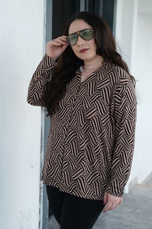 RENKTE BÜYÜK BEDEN DESENLİ DÜĞMELİ ESNEK GÖMLEK&BLUZ