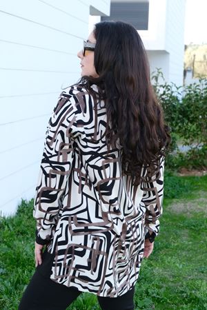 RENKTE BÜYÜK BEDEN SİYAH KOMBİNLİ DESENLİ TUNİK