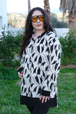 RENKTE BÜYÜK BEDEN SİYAH KOMBİNLİ DESENLİ TUNİK