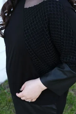 RENKTE BÜYÜK BEDEN FİLE DETAY SİYAH TUNİK