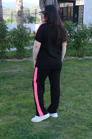 RENKTE BÜYÜK BEDEN PEMBE V DETAY ALT ÜST TAKIM