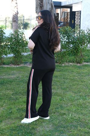 RENKTE BÜYÜK BEDEN FERMUARLI ŞERİTLİ SİYAH ALT ÜST TAKIM