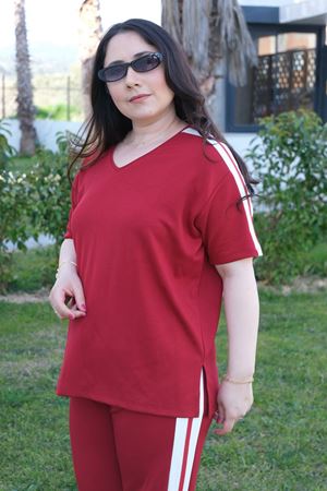 RENKTE BÜYÜK BEDEN BEYAZ ŞERİTLİ BORDO İKİLİ TAKIM