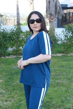RENKTE BÜYÜK BEDEN BEYAZ ŞERİTLİ İNDİGO İKİLİ TAKIM