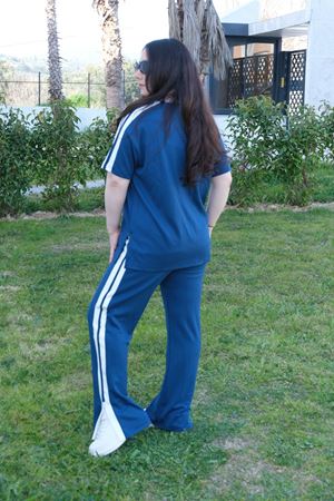 RENKTE BÜYÜK BEDEN BEYAZ ŞERİTLİ İNDİGO İKİLİ TAKIM