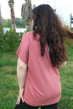 RENKTE BÜYÜK BEDEN TEK OMUZ PUL NAKIŞLI PUDRA BLUZ