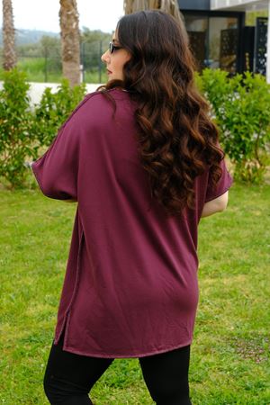 RENKTE GENİŞ KESİM SİMLİ BİYE DETAY VİŞNE BLUZ