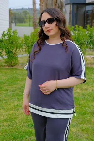 RENKTE BÜYÜK BEDEN ŞERİTLİ ANTRASİT TAKIM