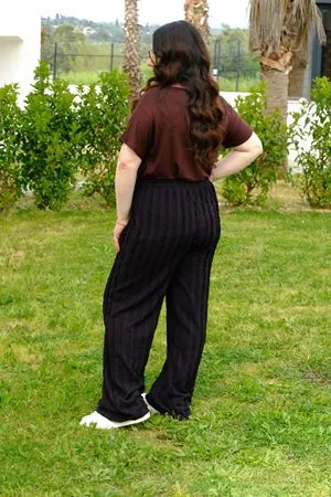 RENKTE BATTAL BEDEN SİYAH DOKULU TREND PANTOLON
