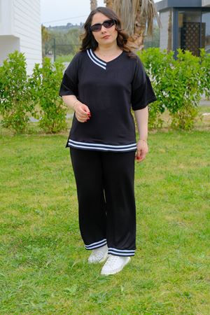 RENKTE BÜYÜK BEDEN SİYAH ŞERİT DETAYLI TAKIM