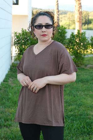 RENKTE ÖZEL ÜRETİM BÜYÜK BEDEN KAHVERENGİ BASİC T-SHİRT