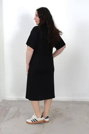 RENKTE BÜYÜK BEDEN ÇITÇIT DETAY SİYAH ELBİSE