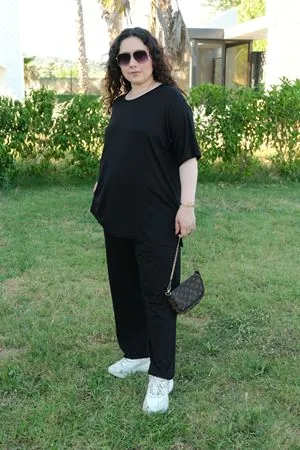 RENKTE ÖZEL ÜRETİM PAMUKLU ESNEK KISA KOLLU SİYAH  TAKIM
