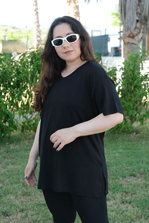 RENKTE ÖZEL ÜRETİM BÜYÜK BEDEN SİYAH BASİC T-SHİRT