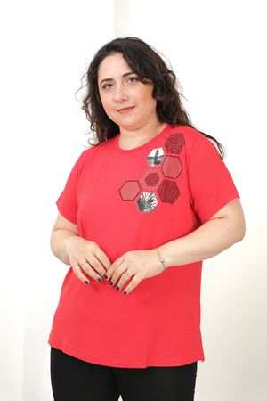 RENKTE BÜYÜK BEDEN ALTIGEN DESEN TAŞLI KIRMIZI BLUZ
