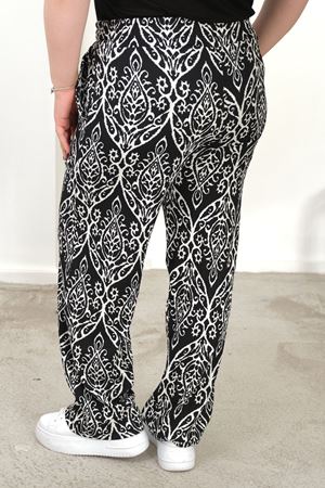 RENKTE BÜYÜK BEDEN CEPLİ BELİ LASTİKLİ BOL PAÇA PANTALON