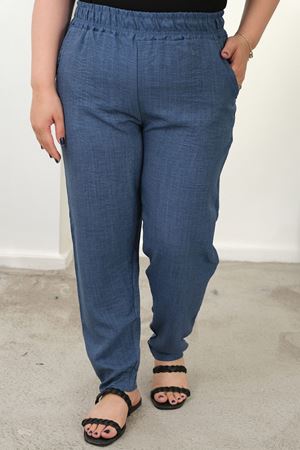 RENKTE BÜYÜK BEDEN DAR PAÇA CEPLİ İNDİGO PANTALON