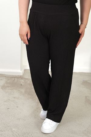RENKTE BÜYÜK BEDEN CEPLİ BELİ LASTİKLİ SİYAH BOL PAÇA PANTALON