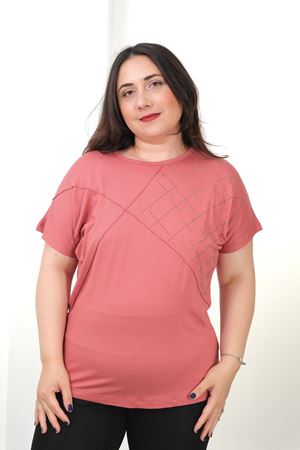 RENKTE BÜYÜK BEDEN ÇIMALI TAŞLI PUDRA BLUZ