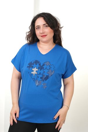 RENKTE BÜYÜK BEDEN KALP PUZZLE TAŞLI V YAKA SAKS BLUZ