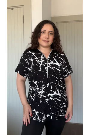 RENKTE BÜYÜK BEDEN FERMUARLI DESENLİ BLUZ