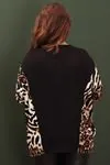 RENKTE BÜYÜK BEDEN SİYAH LEOPAR ASİMETRİK BLUZ