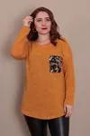 RENKTE BÜYÜK BEDEN LEOPAR CEPLİ SIRT BİYE HARDAL TRİKO
