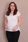 RENKTE BÜYÜK BEDEN SİYAH SIRT TÜL DETAY BEYAZ BLUZ