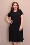 RENKTE BÜYÜK BEDEN KISA KOL SİYAH ELBİSE