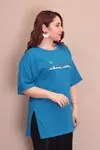 RENKTE BÜYÜK BEDEN KAKTÜS NAKIŞLI MAVİ T-SHİRT