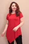 RENKTE ASİMETRİK ETEKLİ KIRMIZI T-SHİRT