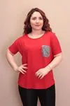 RENKTE CEP GARNİLİ KIRMIZI BLUZ