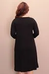 RENKTE DİRSEK KOL SİYAH ELBİSE