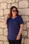 RENKTE YAKA BİYESİ BONCUKLU LACİVERT BLUZ