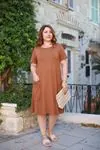 RENKTE CEPLİ DÜZ KAHVE ELBİSE