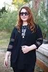 RENKTE KOLLARI TÜL DETAY SİYAH CEKET