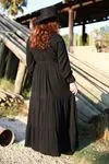 RENKTE SİYAH UZUN ELBİSE
