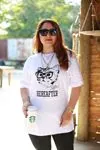RENKTE KEDİ BASKILI YAZILI BEYAZ T-SHİRT
