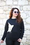 RENKTE KEDİ BASKILI SİYAH SWEAT