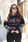 RENKTE BASKILI SİYAH SWEAT