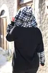 RENKTE BASKILI SİYAH SWEAT